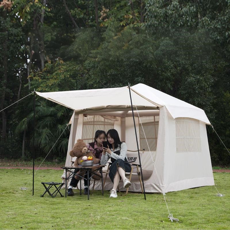 Nadmuchiwany namiot o powierzchni 4,8 m2